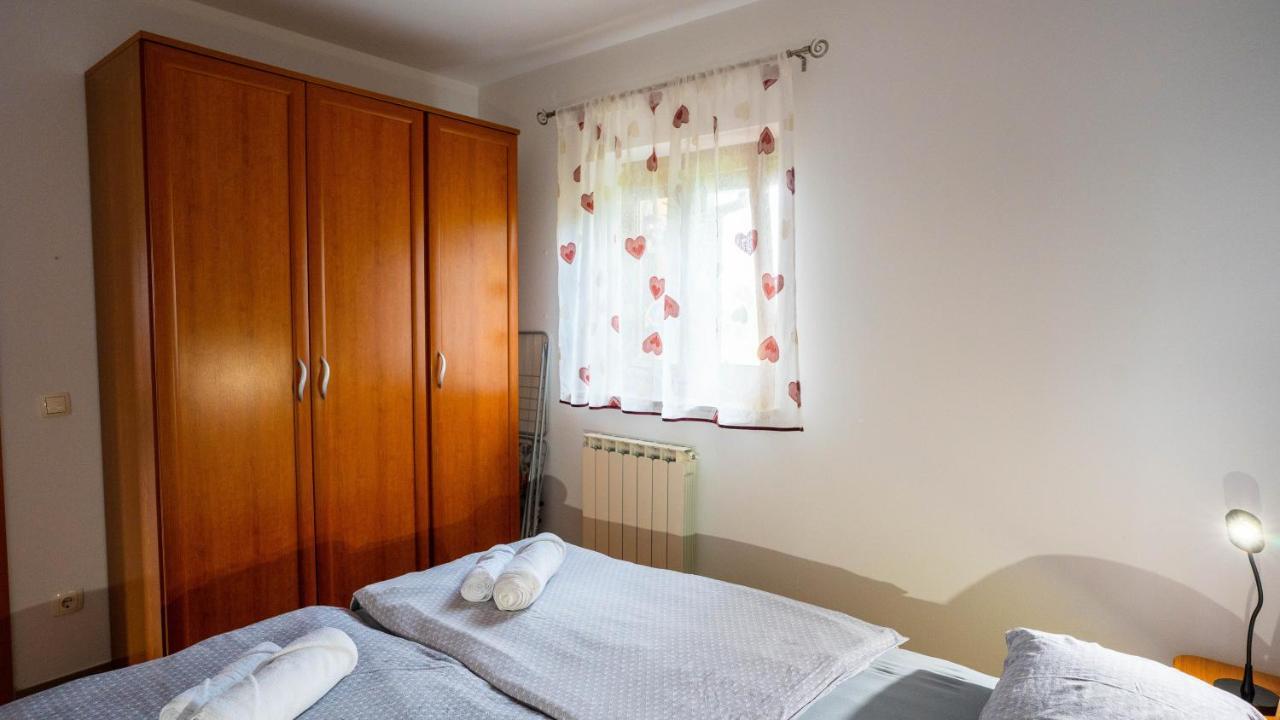 Apartma Tri Oljke Dobrovo Extérieur photo