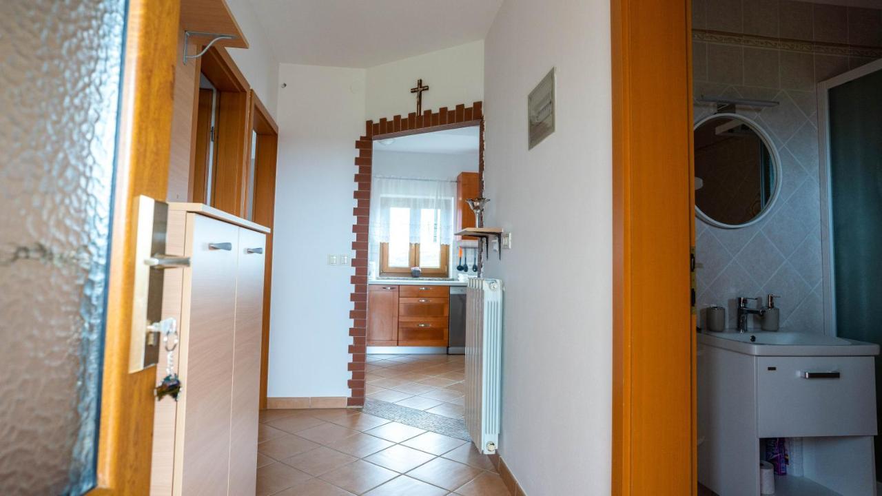 Apartma Tri Oljke Dobrovo Extérieur photo